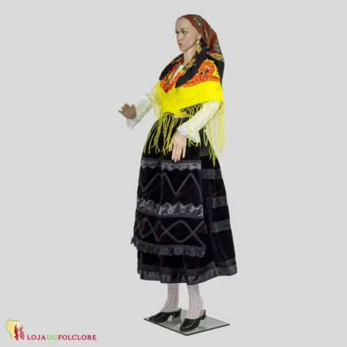 Traje Domingueiro - Rico - Arcos De Valdevez - Esquerda