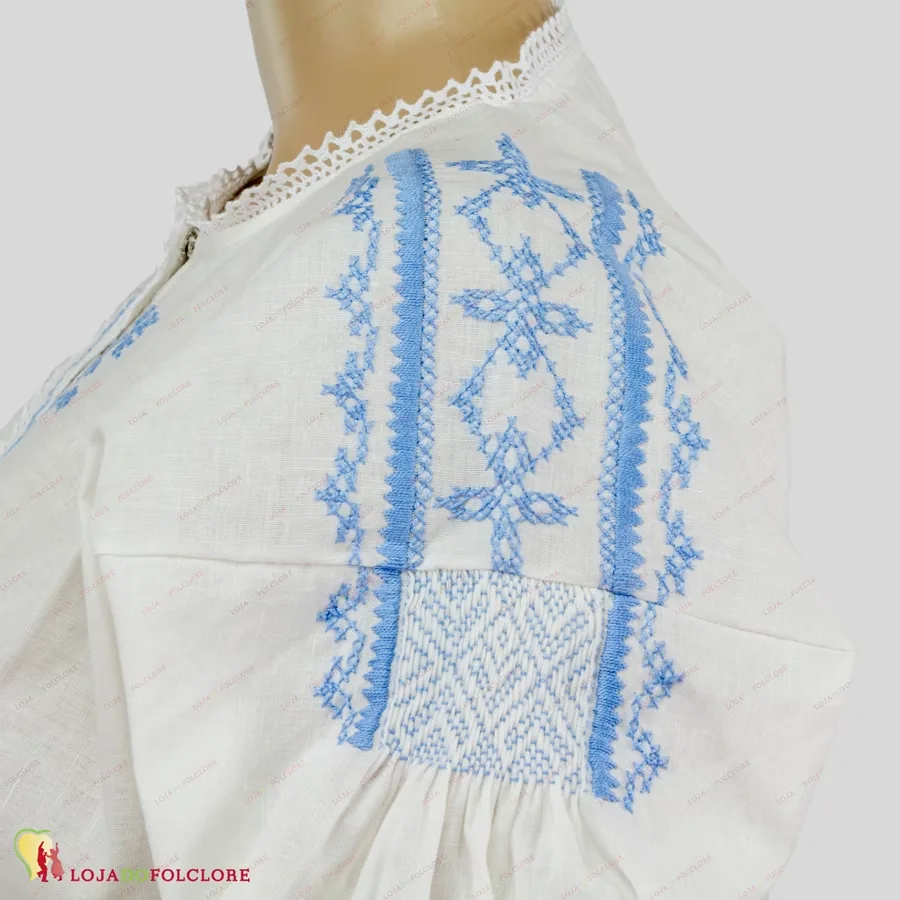 Blusa Linho - Bordado Ponto Cruz - Azul Bebé - Ombra